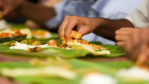 Eating Food on Bed Vastu Warns Could Invite Lakshmi Wrath and Financial Trouble and disrupted Lucky Eating Food on Bed Vastu Warns Could Invite Lakshmi Wrath and Financial Trouble and disrupted Lucky