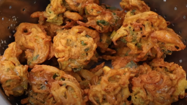 egg-pakodi-making-recipe-in-telugu-with-easy-steps-and-tips-for-serving-also-better-taste
