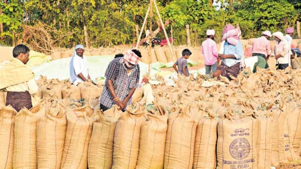 good news to farmers Minister Uttam Kumar Reddy said Rs 2 001 crore has been deposited into farmers accounts good news to farmers Minister Uttam Kumar Reddy said Rs 2 001 crore has been deposited into farmers accounts