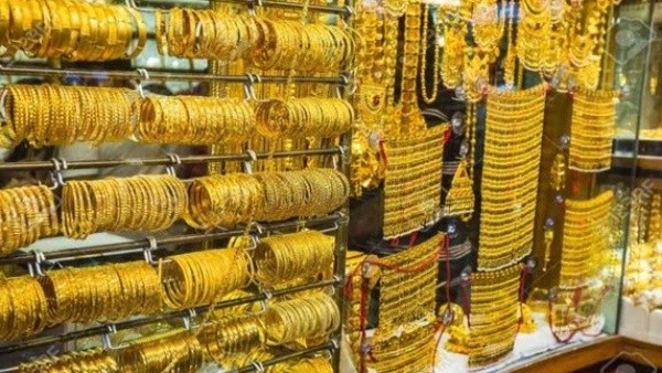 Gold Prices in India Climb as Iran-US Straits Deal Nears 24K Gold Hits Rs 1 59 050 per 10g 22K MCX
