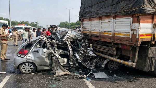 Hyderabad ORR accident Six people killed in a tragic road accident on Hyderabad Outer Ring Road near Shamshabad