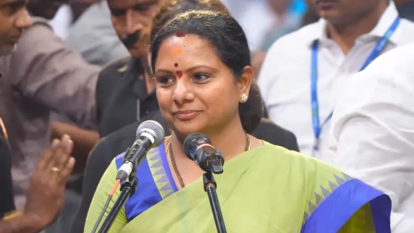 Kavitha Chief of the Telangana Rakshana Sena called upon party workers to conduct TRS Flag Festival Kavitha Chief of the Telangana Rakshana Sena called upon party workers to conduct TRS Flag Festival