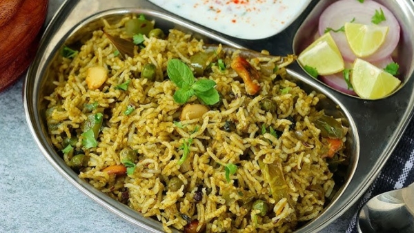 mint-rice-making-recipe-in-telugu-with-easy-steps-and-tips-for-serving-also-best-taste mint-rice-making-recipe-in-telugu-with-easy-steps-and-tips-for-serving-also-best-taste