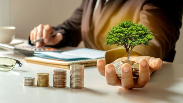 Caution Over Euphoria Why 55 PC Of Mutual Funds Increased Cash Reserves As Nifty Surged In April