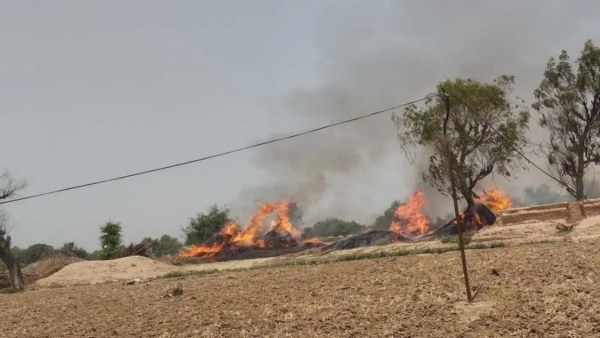 Pakistan Air Force Plane Crashes in Mianwali Region of Eastern Punjab Big Shock for Pakistan army Pakistan Air Force Plane Crashes in Mianwali Region of Eastern Punjab Big Shock for Pakistan army