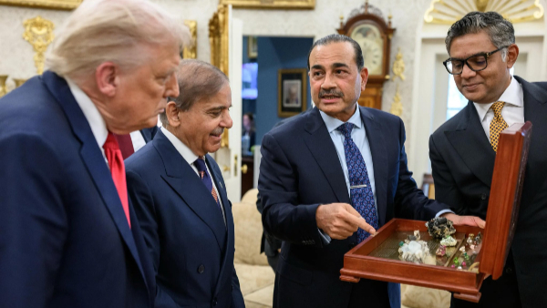Trump Presses Pakistan to Join Abraham Accords and Normalise Ties With Israel Islamabad Pushes Back
