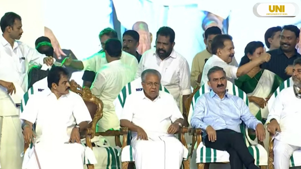 A Gesture Rarely Seen in Indian Politics Pinarayi Vijayan Attends V D Satheesan s Swearing-In