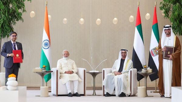 pm-modi-uae-visit-details-that-strengthens-strategic-and-economic-ties-also-5-billion-investments