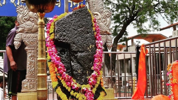 A Unique Village shani shingnapur Houses Have No Doors If You Steal lord shani Won t Let You Off