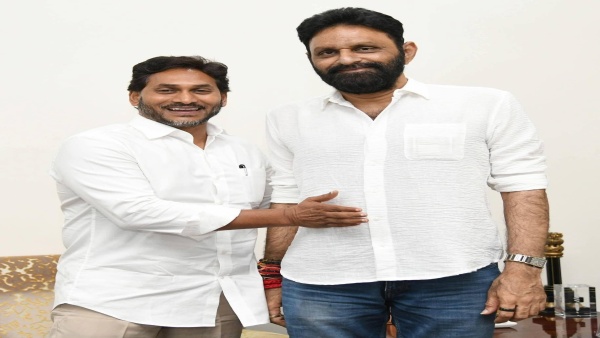ysrcp-leader-kodali-nani-meets-ys-jagan-key-discussions-over-party-situation-in-capital-amaravati
