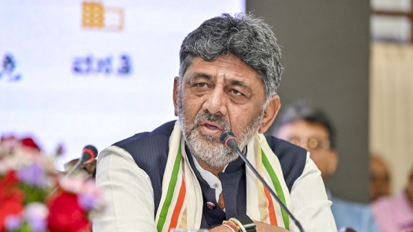DK Shivakumar CM Appointment Karnataka HC Dismisses PIL Imposes Rs 50 000 Fine on Petitioner DK Shivakumar CM Appointment Karnataka HC Dismisses PIL Imposes Rs 50 000 Fine on Petitioner