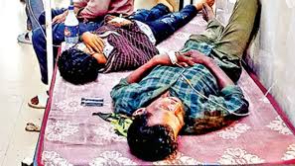 Fever Outbreak in Parvathipuram Manyam in andhrapradesh Hospitals Overflowing with patients rush in Saluru