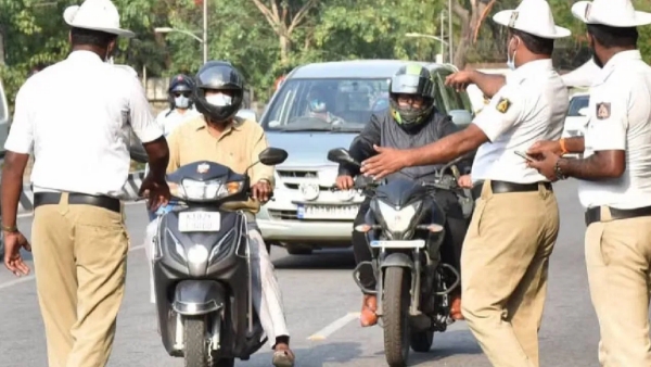 Hyderabad Police Advisory Update Mobile amp amp Email on VAHAN Portal to Receive Traffic E-Challans Hyd Hyderabad Police Advisory Update Mobile amp amp Email on VAHAN Portal to Receive Traffic E-Challans Hyd
