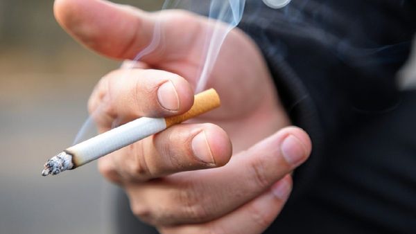 japanese-company-good-news-to-non-smokers-that-giving-extra-leaves-of-6-days-to-boost-productivity-i