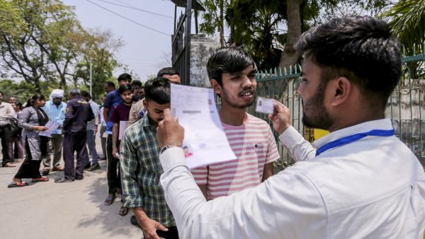NEET UG Controversy Nagpur Student Given Abu Dhabi Centre Aspirants Warned to Double-Check Admit