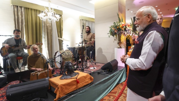 PM Narendra Modi Welcomes US-Iran Peace Agreement Donald Trump Orders Opening of Strait of Hormuz PM Narendra Modi Welcomes US-Iran Peace Agreement Donald Trump Orders Opening of Strait of Hormuz