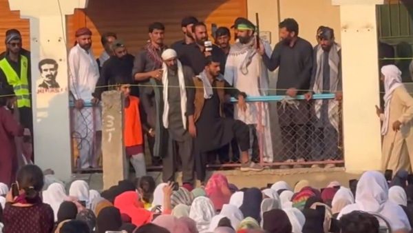 Protestors demonstrating against Islamabad s repression in POK