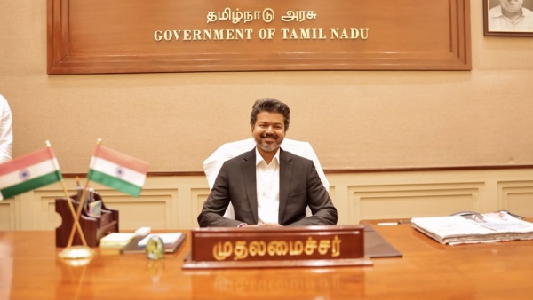 Tamil Nadu CM Vijay Delhi Agenda NITI Aayog Meet Key Talks With Amit Shah Murmu and Congress Leaders Tamil Nadu CM Vijay Delhi Agenda NITI Aayog Meet Key Talks With Amit Shah Murmu and Congress Leaders
