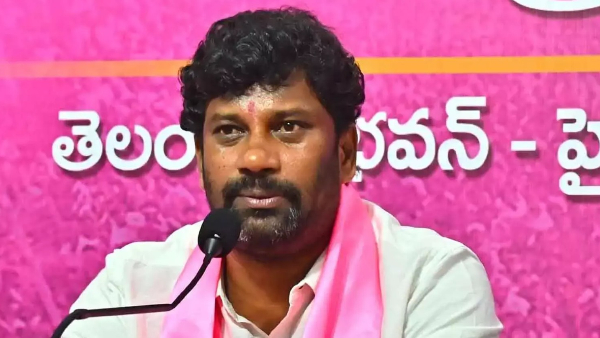 Telangana High Court grants bail to former BRS MLA Balka Suman with Rs 25000 with two sureties Telangana High Court grants bail to former BRS MLA Balka Suman with Rs 25000 with two sureties