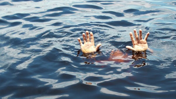 three-people-death-from-same-family-due-to-drowned-in-manjeera-river-at-kamareddy-district-in-telang