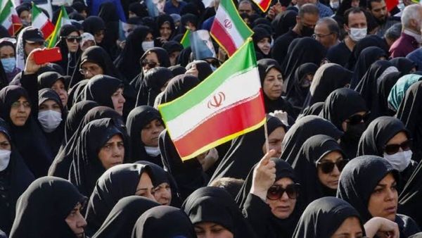 Iran Protests Against Proposed US Peace Deal Hardliners Accuse Government Of Surrender In 2026 Iran Protests Against Proposed US Peace Deal Hardliners Accuse Government Of Surrender In 2026