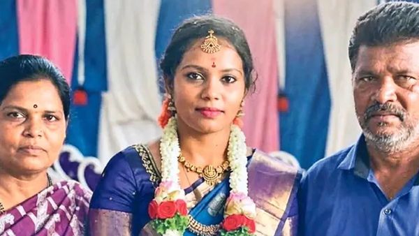 young-women-committed-suicide-along-with-parents-at-mysuru-due-to-photo-blackmail-scandal young-women-committed-suicide-along-with-parents-at-mysuru-due-to-photo-blackmail-scandal