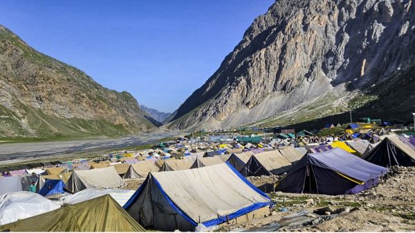 Amarnath Yatra 2026 LG Manoj Sinha Flags Off First Batch of Pilgrims From Jammu Under Tight Security