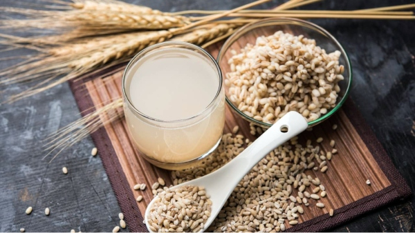 barley-water-is-a-nutrient-rich-drink-that-helps-keep-you-hydrated-supports-healthy-blood-sugar-le barley-water-is-a-nutrient-rich-drink-that-helps-keep-you-hydrated-supports-healthy-blood-sugar-le