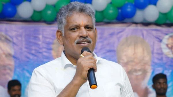 Setback for Chevireddy Bhaskar Reddy as SC Rejects Plea Against Co-Accused s Bail in AP Liquor Case Setback for Chevireddy Bhaskar Reddy as SC Rejects Plea Against Co-Accused s Bail in AP Liquor Case