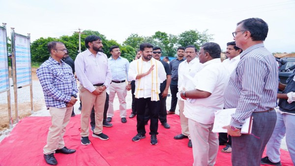 cm-revanth-warned-that-government-welfare-schemes-will-not-be-extended-to-those-whose-names-are-del cm-revanth-warned-that-government-welfare-schemes-will-not-be-extended-to-those-whose-names-are-del