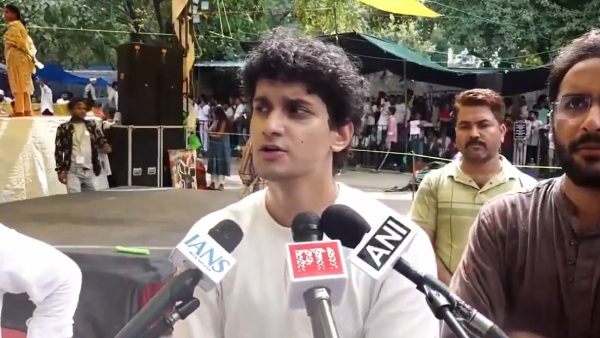 Cockroach Janata Party Big Shock to Delhi Police NEET Protest Lathi Charge Case CJP Website Cockroach Janata Party Big Shock to Delhi Police NEET Protest Lathi Charge Case CJP Website