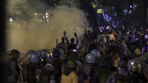 Delhi Protest Clash ACP Injured in Stone Pelting Police Step up Security and High Alert at Jantar Mantar