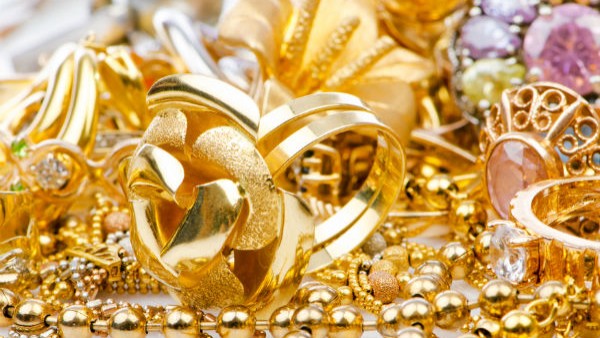 Gold Prices Hits in India at MCX as Middle East Tensions and Fed Watch Drive Fresh Buying correction Gold Prices Hits in India at MCX as Middle East Tensions and Fed Watch Drive Fresh Buying correction