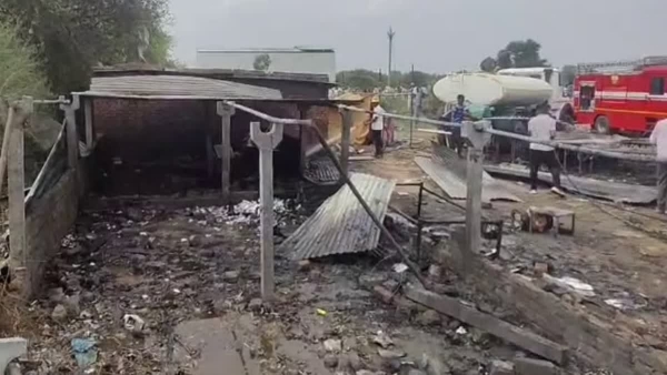 Gujarat Explosion at a firecracker factory in Gujarat 9 dead Prime Minister shocked factory fire