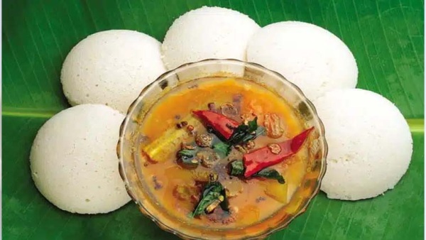 idli-promotes-a-healthy-digestive-system-through-the-natural-fermentation-of-its-rice-and-urad-dal idli-promotes-a-healthy-digestive-system-through-the-natural-fermentation-of-its-rice-and-urad-dal