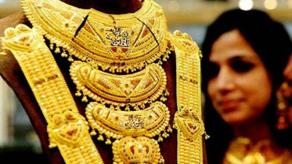 MCX Gold Slips to Rs 141600 as Silver Futures Down in 24K 22K and 999 Rates Marginally Down