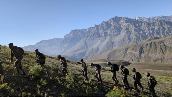 Indian Army Successfully Conducts Tiger Hill Expedition 2026 to Promote Adventure and Military Tourism