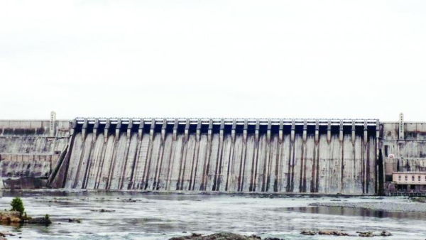 Nagarjuna Sagar Project reaching dead storage level danger bells to ap and telangana Nagarjuna Sagar Project reaching dead storage level danger bells to ap and telangana