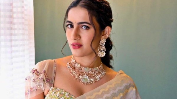Niharika Konidela Shares Kashi Visveswara Visit Post Goes Viral on Social Media Niharika Konidela Niharika Konidela Shares Kashi Visveswara Visit Post Goes Viral on Social Media Niharika Konidela