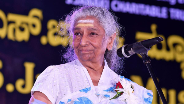 legendary-singer-s-janaki-passes-away-due-to-cardiac-arrest-and-details-about-her-last-wish-also-fil