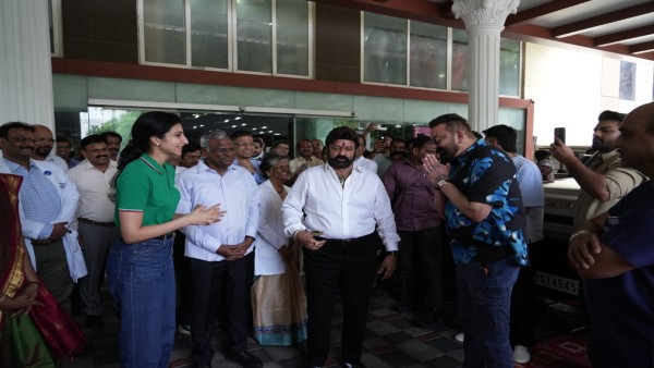sanjay-dutt-recalls-mothers-cancer-battle-opens-up-about-his-own-recovery-from-lung-cancer