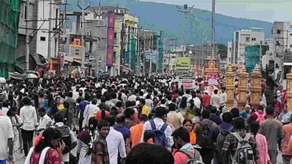simhachalam-giri-pradakshina-draws-over-2-lakh-devotees-1-35-lakh-join-in-single-hour-details-her
