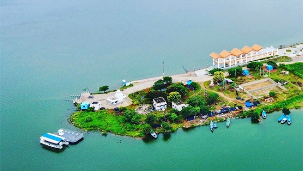 Somasila Telangana Mini Maldives A scenic destination on the banks of Krishna River for weekends Somasila Telangana Mini Maldives A scenic destination on the banks of Krishna River for weekends