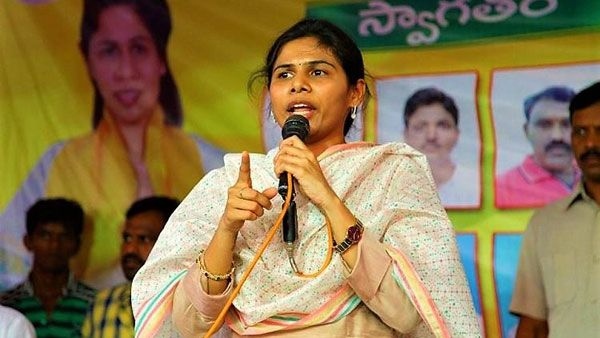 tdp-mla-akhila-priya-gives-explanation-for-party-president-over-latest-controversies-in-the-constitu