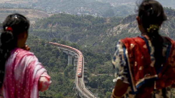Solo Travel Guide 8 Incredible Vande Bharat Train Routes You Must Explore For Your Next Weekend Getaway Solo Travel Guide 8 Incredible Vande Bharat Train Routes You Must Explore For Your Next Weekend Getaway