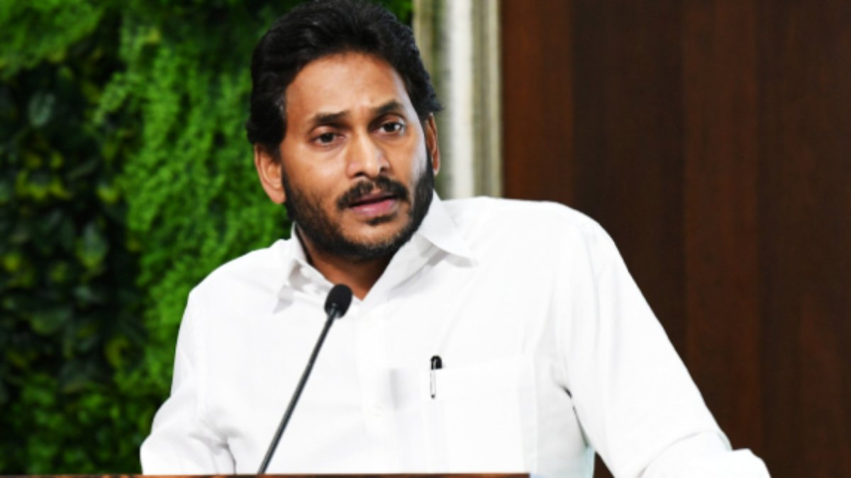 నేడు భీమవరం, కిర్లంపూడికి వైఎస్ జగన్