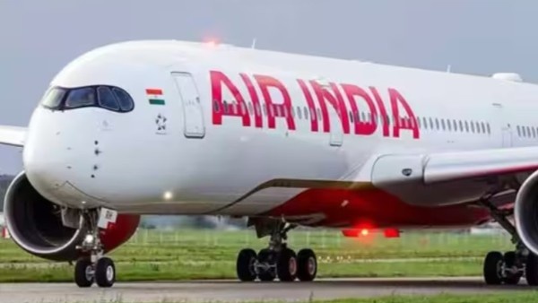 Air India AI2379 Phuket-Delhi Flight Hit by Severe Turbulence suddenly dropped 300 feet altitude