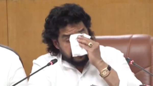 B Nagendra Breaks Down Resigns from Karnataka Cabinet Amid BJP s Corruption Allegations B Nagendra Breaks Down Resigns from Karnataka Cabinet Amid BJP s Corruption Allegations