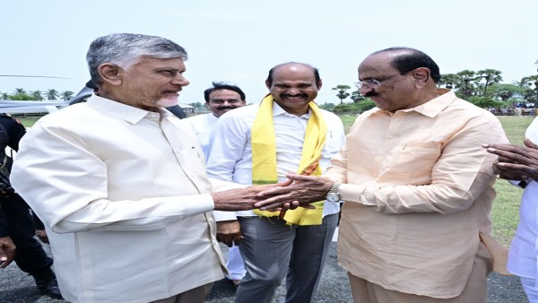 cm-chandra-babu-made-key-announcement-over-issue-of-pattadar-pass-books-to-eligible-farmers-assure cm-chandra-babu-made-key-announcement-over-issue-of-pattadar-pass-books-to-eligible-farmers-assure