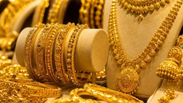 Gold Slips Globally as Investors Take Profits After 7-Week High despite near US assertions Iran deal Gold Slips Globally as Investors Take Profits After 7-Week High despite near US assertions Iran deal